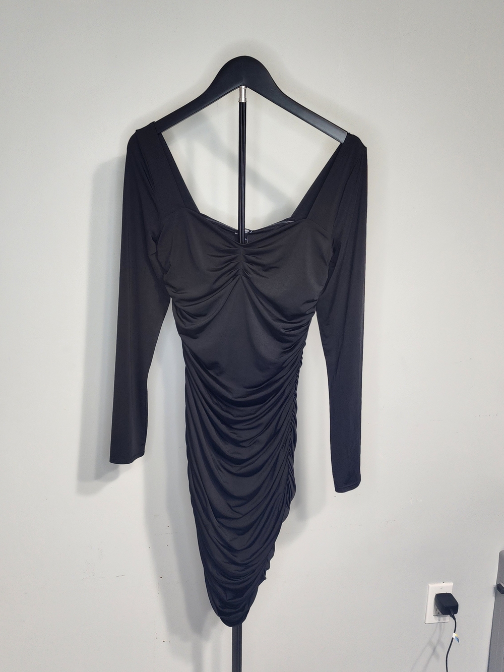 Goth Black Ruched Long Sleeve Bodycon Mini Dress with Sweetheart Neckline Size M